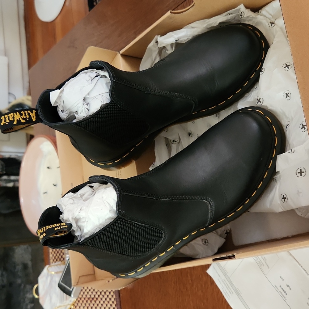 Dr.Martens, Doc Martens, Chelsea 2976, size 8 men/10 women
